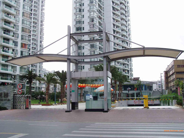 出入口車(chē)棚